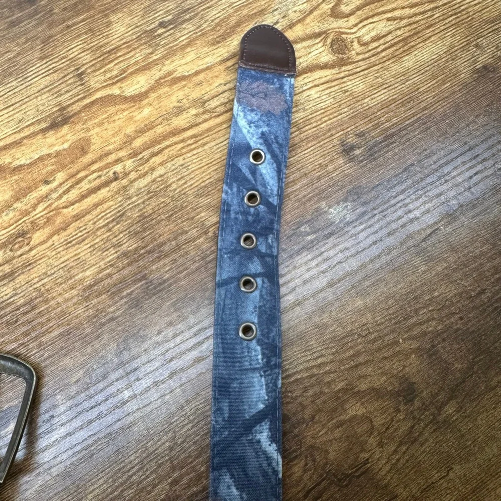 Woodland Creek Outdoor Ready Mens Camo Canvas Belt Blue Grey Brass Buckle